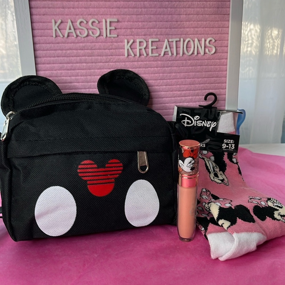 Mickey Mouse Crossbody Bundle